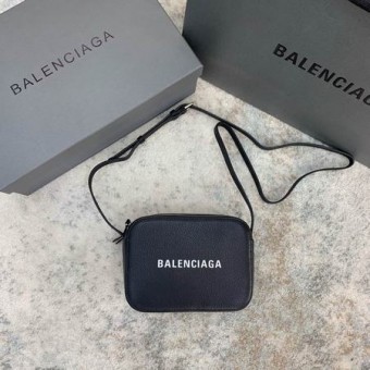 2023 Balenciaga messenger bag